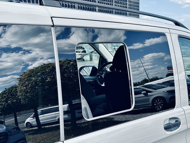 Mercedes-Benz Vito 124 CDI TOURER Select L 4M - fotka 14 z 29