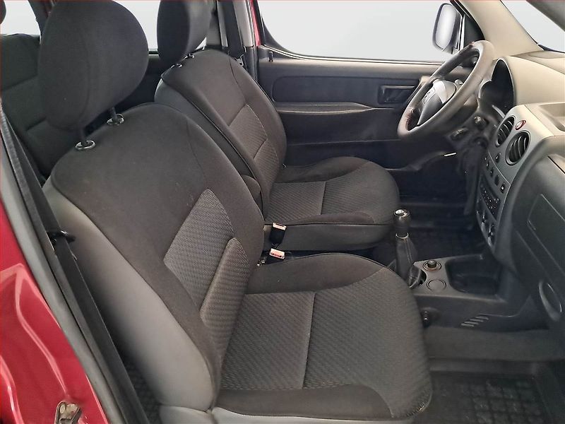 Citroën Berlingo (2009) 1.6 HDi, 5Míst, ČR, DPH - fotka 9 z 13