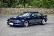 Dražený vůz BMW 850, jehož prvním majitelem byl hudebník Karel Svoboda.