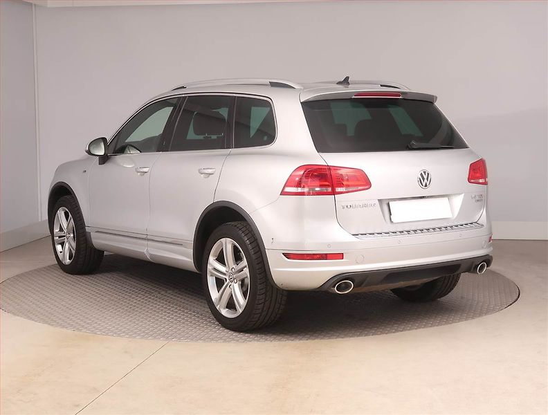 Volkswagen Touareg (2013) 3.0 TDI, 4X4, Automat, Navi - fotka 4 z 18