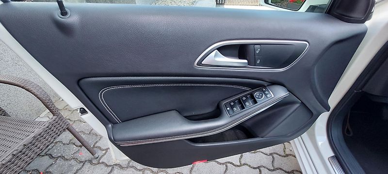 Mercedes-Benz Třídy A (2015) A220 CD 4MATIC - fotka 16 z 18