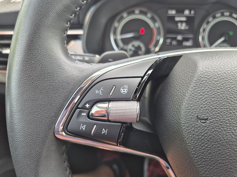 Škoda Kamiq 1,0 TSI DSG Style 81kW - fotka 16 z 24