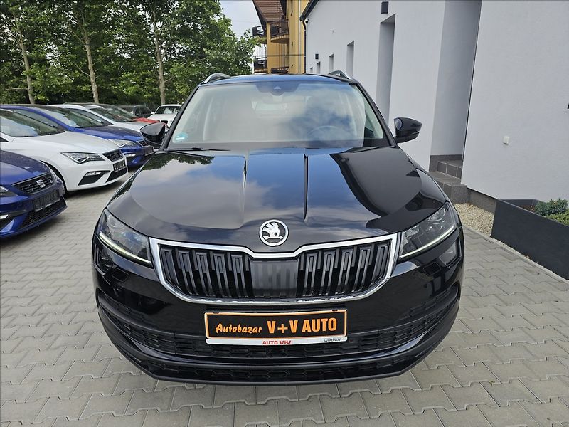 Škoda Karoq 1,5 TSi 110 KW DSG STYLE+ KŮŽE - fotka 2 z 49