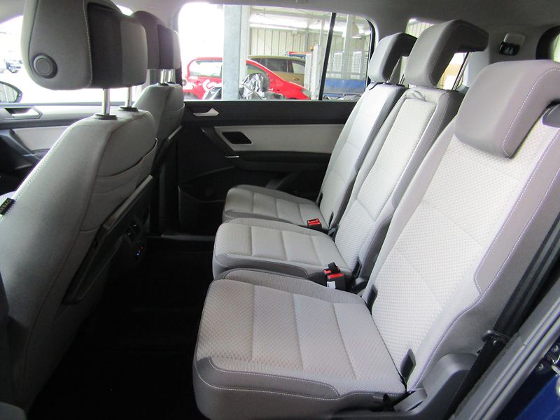 Volkswagen Touran (2024) Comfortline 1,5 TSI 110KW 7MÍS - fotka 24 z 30