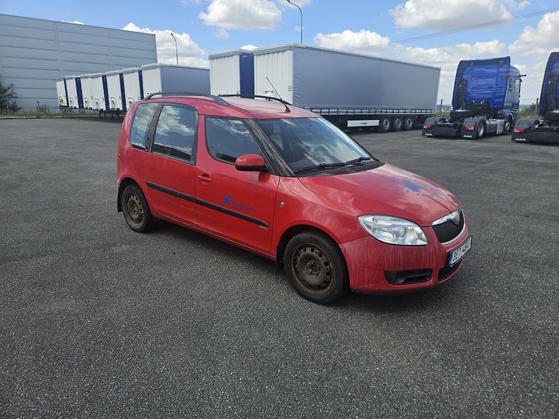 Škoda Roomster 1,4 16V benzin tažné - fotka 2 z 10