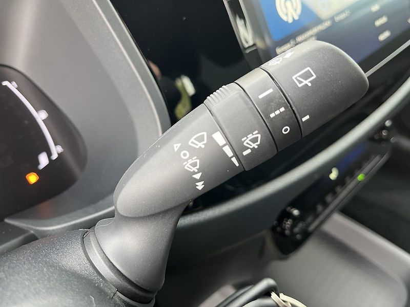 Toyota Aygo 1.5L HEV Comfort - fotka 13 z 26