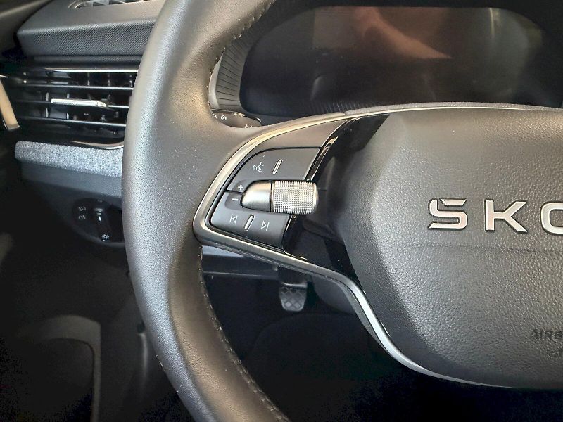 Škoda Scala (2025) Selection 1.0 TSI / 85 kW M6 - fotka 10 z 25