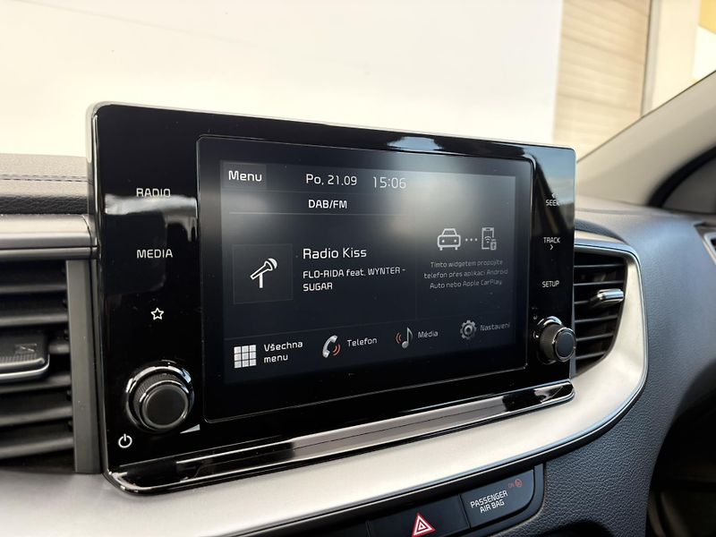 Kia Ceed 1.5 T-GDI 117kW FRESH - fotka 17 z 20