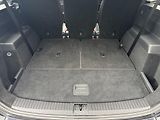 Volkswagen Touran (2017) 1.4TSi Highline 7míst RZV - náhled 39