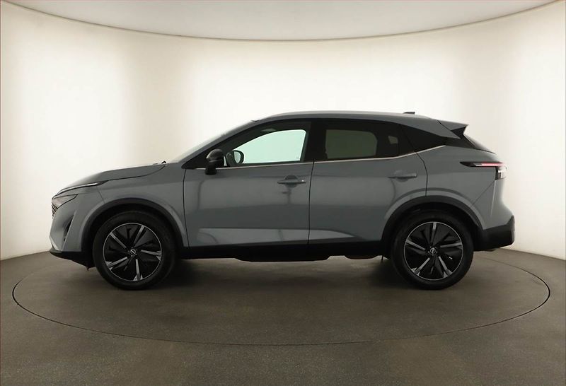 Nissan Qashqai (2026) 1.3 DIG-T MHEV, Tekna, Navigac - fotka 3 z 17