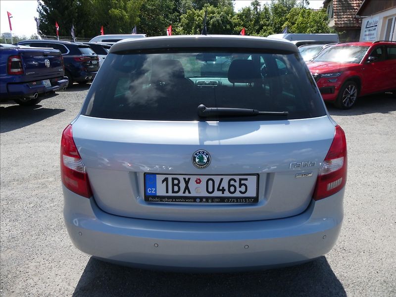 Škoda Fabia 1,2 Tsi 63kW SPORT,digi.klima - fotka 8 z 36