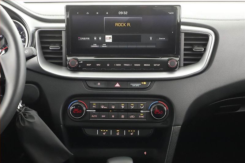 Kia Ceed (2025) Top 1.5 T-GDI - fotka 9 z 21