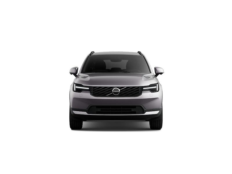 Volvo XC40 PLUS B3 FWD 120kW - fotka 2 z 13