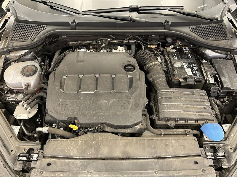 Škoda Octavia 2.0 TDI Ambition - fotka 24 z 26