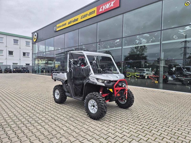 Can-Am Traxter HD 10 XMR INT (2025) Traxter HD10 XMR, MY2025 - fotka 1 z 52
