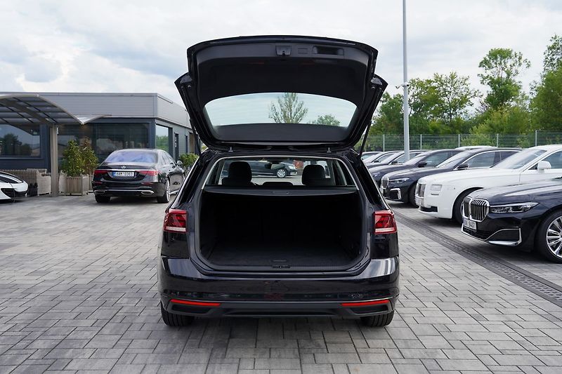Volkswagen Passat (2020) B8 2.0TDi 90kW DSG - fotka 20 z 45