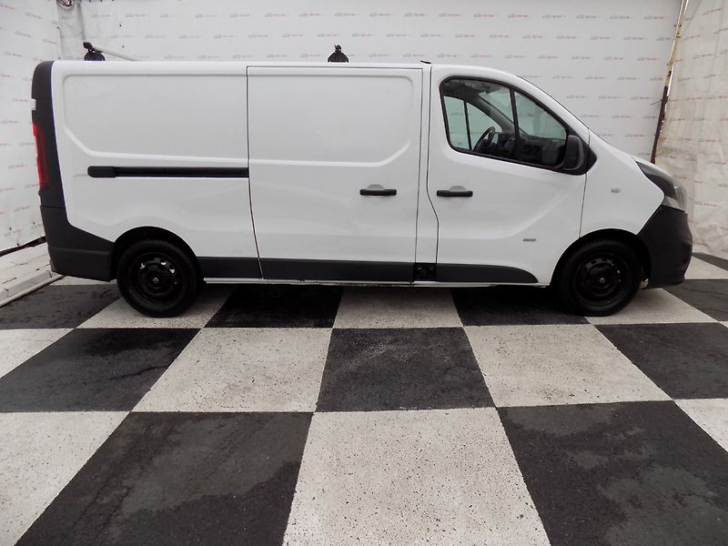 Opel Vivaro (2017) 1.6DCI/L2H1/klimatizace/ - fotka 6 z 28
