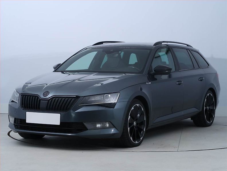 Škoda Superb (2017) Sportline 2.0 TDI, Automat - fotka 2 z 20