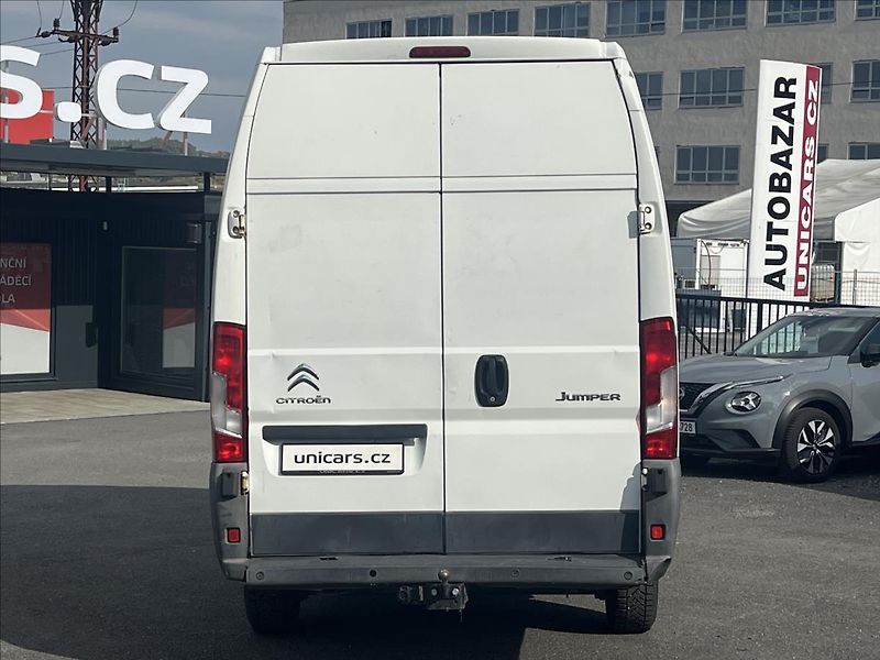 Citroën Jumper 2,2 BlueHDi  L4H3 - fotka 7 z 19