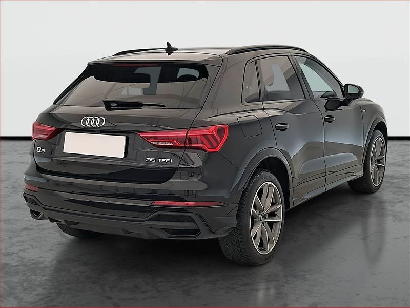 Audi Q3 (2024) S line 35 TFSI - fotka 5 z 19