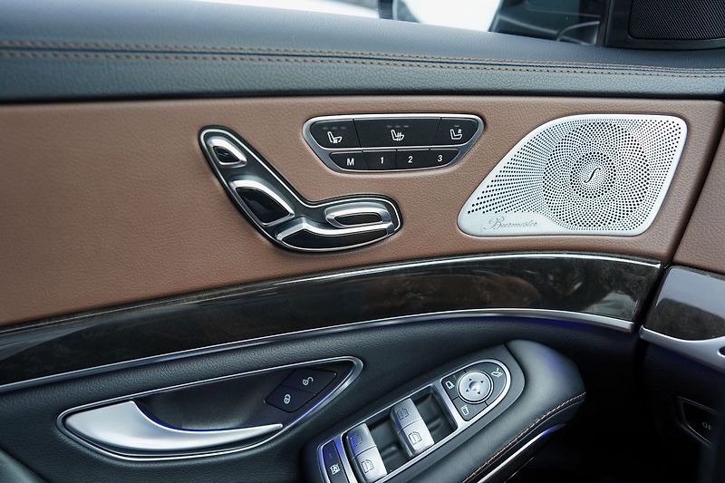 Mercedes-Benz Třídy S 350d AMG/Burmester/260 PS - fotka 20 z 47