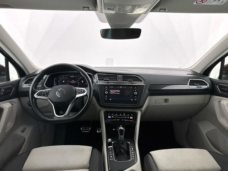 Volkswagen Tiguan Elegance DSG - fotka 5 z 28