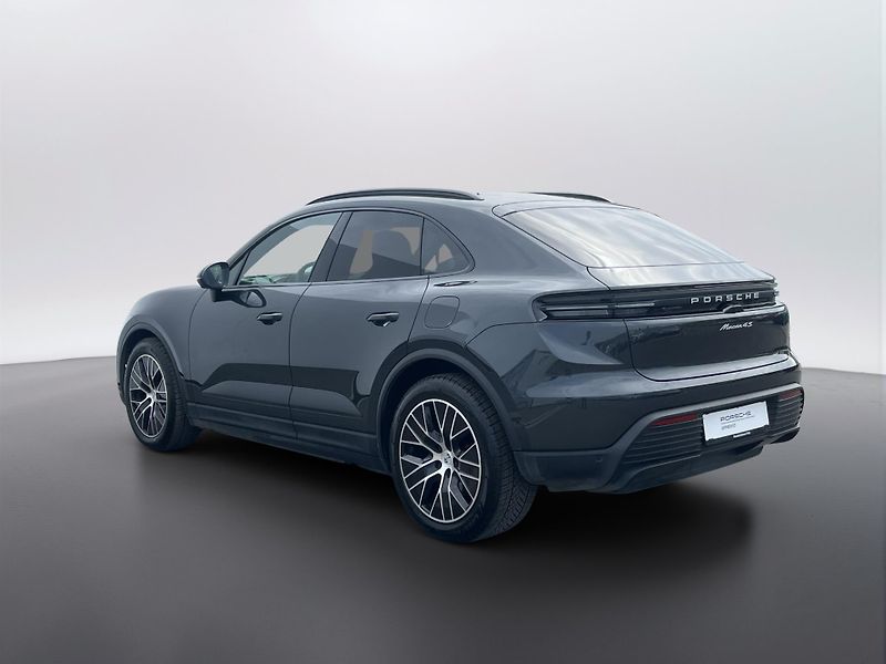 Porsche Macan 4s - fotka 6 z 26
