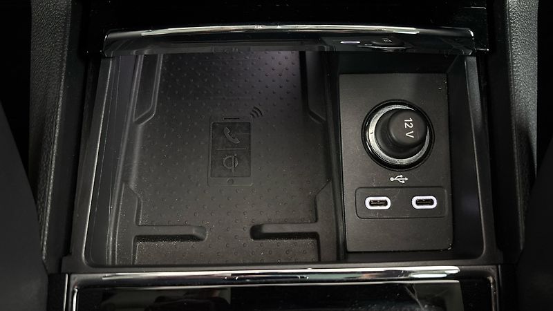 Škoda Karoq 2.0 TDI DSG Style - fotka 22 z 28