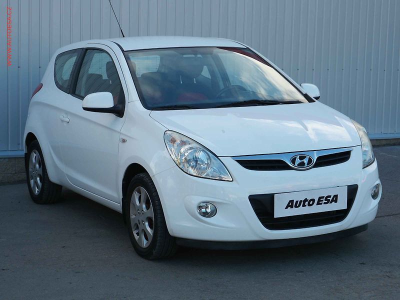 Hyundai i20 (2010) 1.6 i, 2.maj,ČR, STK9/28 - fotografie inzerátu