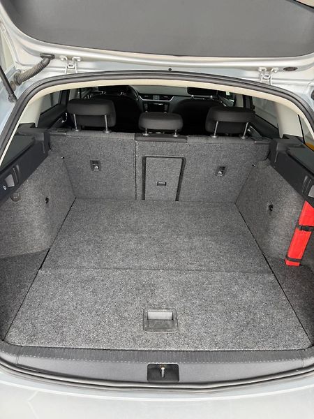 Škoda Octavia (2014) Škoda Octavia, 2.0 TDI Style - fotka 13 z 19