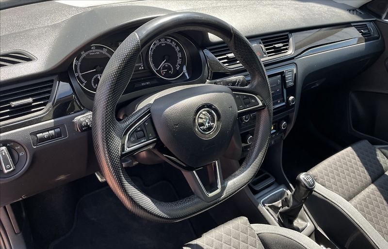 Škoda Rapid 1,0 TSi,serv.hist.,DPH,STK 3/2 - fotka 13 z 26
