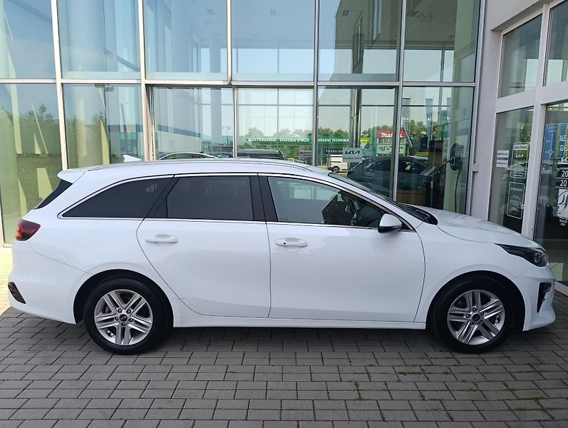 Kia Ceed SW (2021) 1.6 CRDi 7DCT  Top - fotka 4 z 12