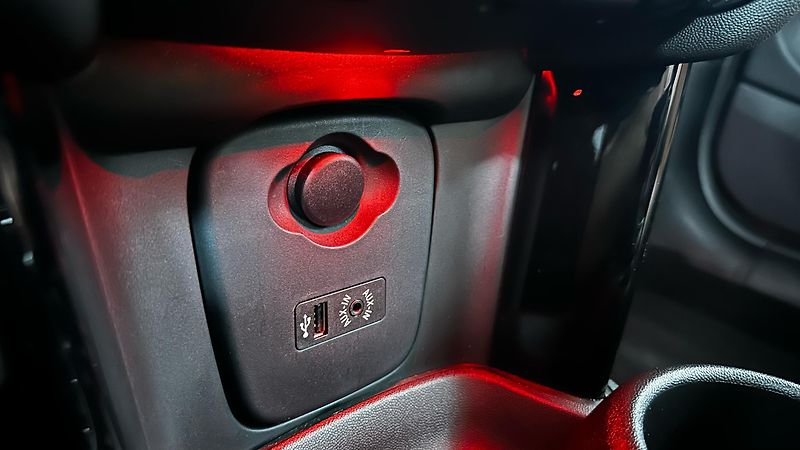 Mini Ostatní KABRIOLET / JOHN COOPER WORKS - fotka 32 z 52