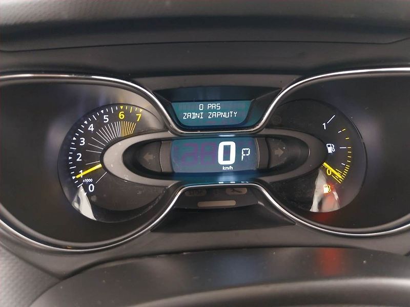 Renault Captur (2015) 1.2 TCe, Automat, Tempomat - fotka 11 z 20