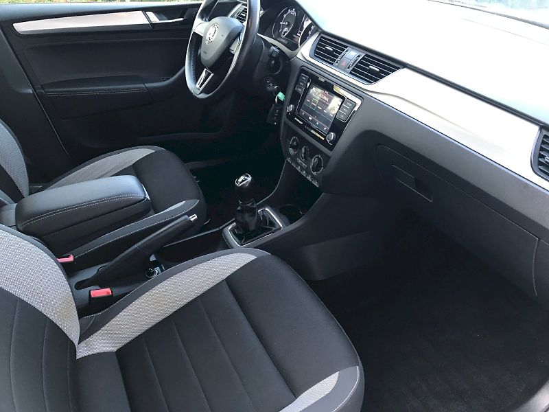 Škoda Rapid (2017) Ambition 1,0 TSI - fotka 7 z 24