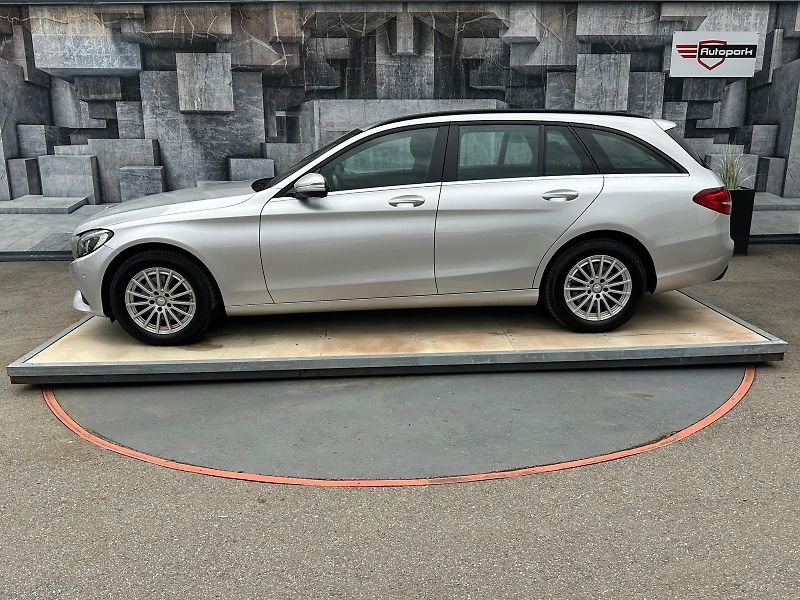 Mercedes-Benz Třídy C (2015) C220CDI,125KW,VYHŘ. SED.,TEMP. - fotka 4 z 23