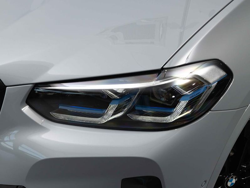BMW X4 M40i - fotka 8 z 23