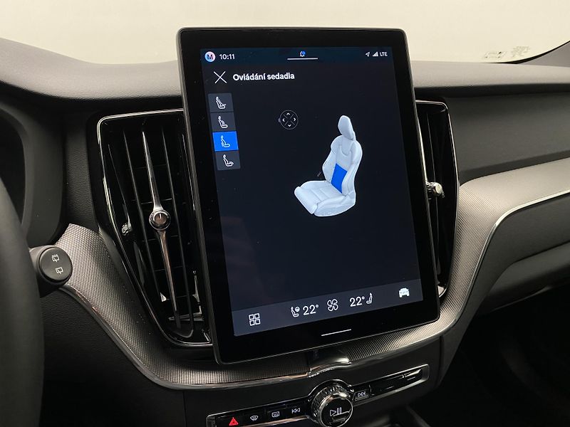 Volvo XC60 T8 AWD RECHARGE BLACK EDITION - fotka 62 z 63