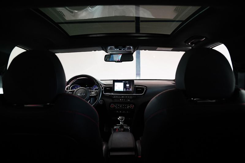 Kia ProCeed - fotka 26 z 29