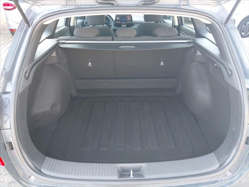 Hyundai i30 1,0   1.0 T-GDi Smart - fotka 10 z 20