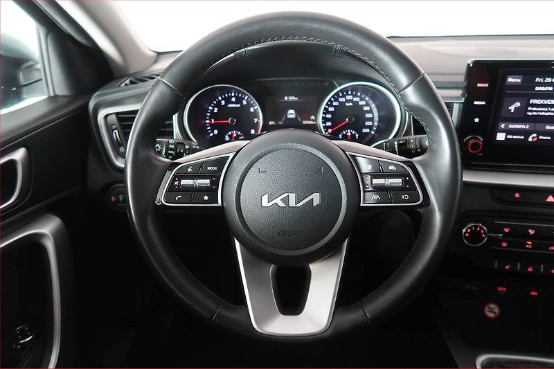 Kia Ceed (2023) Spin 1.0 T-GDI, SPIN, DPH - fotka 15 z 17