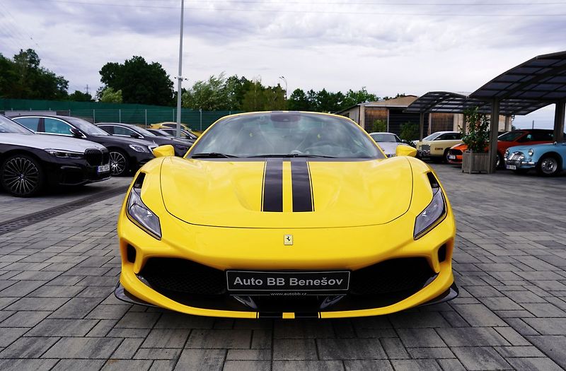 Ferrari F8 Spider/6700km/720 PS - fotka 9 z 51