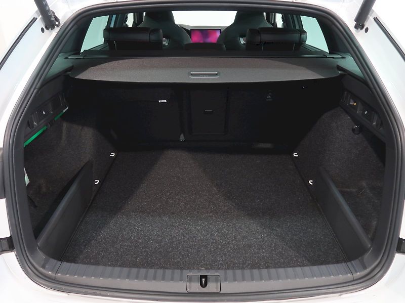 Škoda Octavia (2026) RS 2.0TSI 195KW DSG TAŽNÉ PANO - fotka 47 z 48