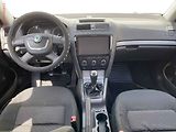 Škoda Octavia (2008) 1.9TDi, ČR, AC - náhled 8