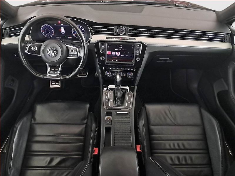 Volkswagen Passat (2016) R-Line 2.0 BiTDI, 4X4 - fotka 8 z 20