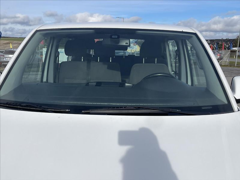 Volkswagen Transporter 2,0 TDi 75kw 6míst Tažné Klima - fotka 31 z 40