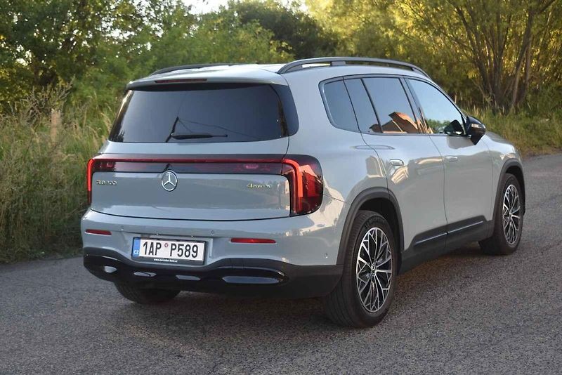 Prémiová automobilka přiváží novou generaci svého nejmenšího klasické SUV.