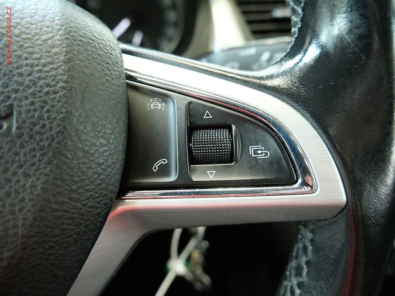 Škoda Rapid (2015) 1.4 TDi, ČR, Ambition, TZ - fotka 16 z 19