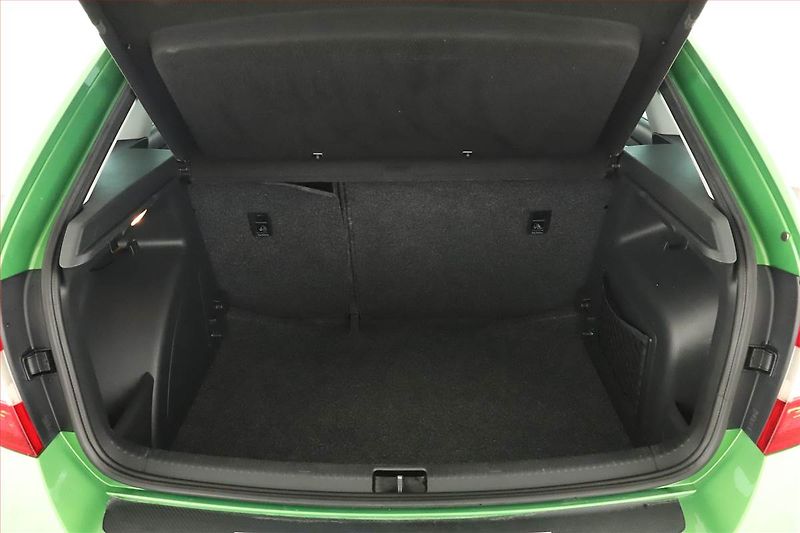 Škoda Rapid (2014) Spaceback 1.2 TSI, LPG - fotka 13 z 15