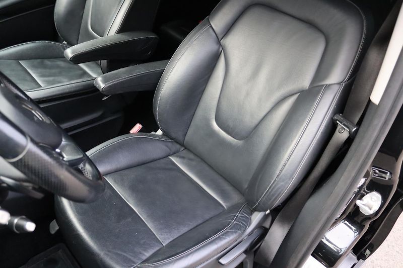 Mercedes-Benz Třídy V V 250D 4MATIC AMG PAKET 140kW - fotka 24 z 47